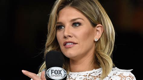 Fox Sports host Charissa Thompson had nude photos stolen,。